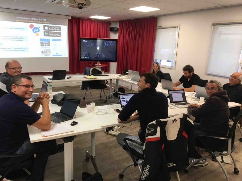  Formation à la gestion d’un site Web pour un groupe de 7 chef d’entreprise à Marseille 